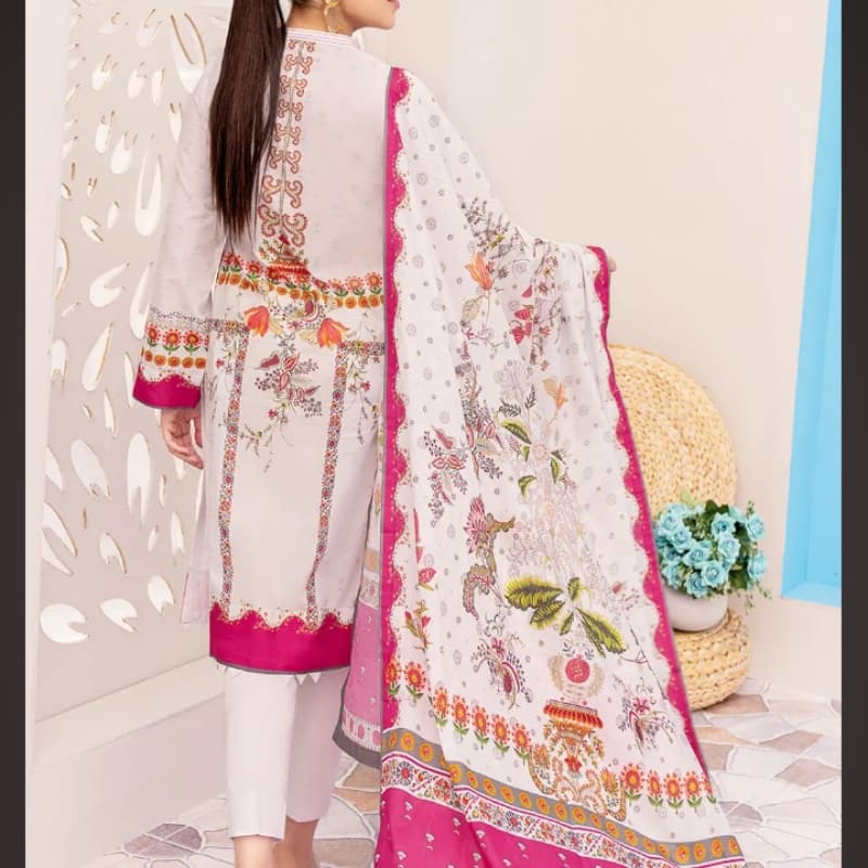3PC Unstitched Digital Printed Lawn Suit With Digital Printed Lawn Dupatta