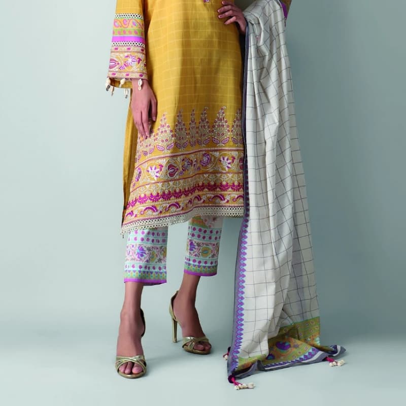 Fabrics 3 Piece Suit

Printed Embroidered Lawn |