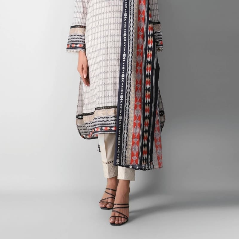 Fabrics 3 Piece Suit

Printed Lawn |Top Bottom Dupatta