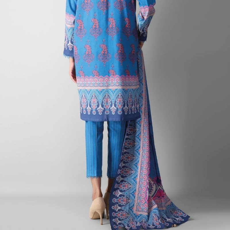 Fabrics 3 Piece Suit

Printed Lawn |Top Bottom Dupatta

A210515B