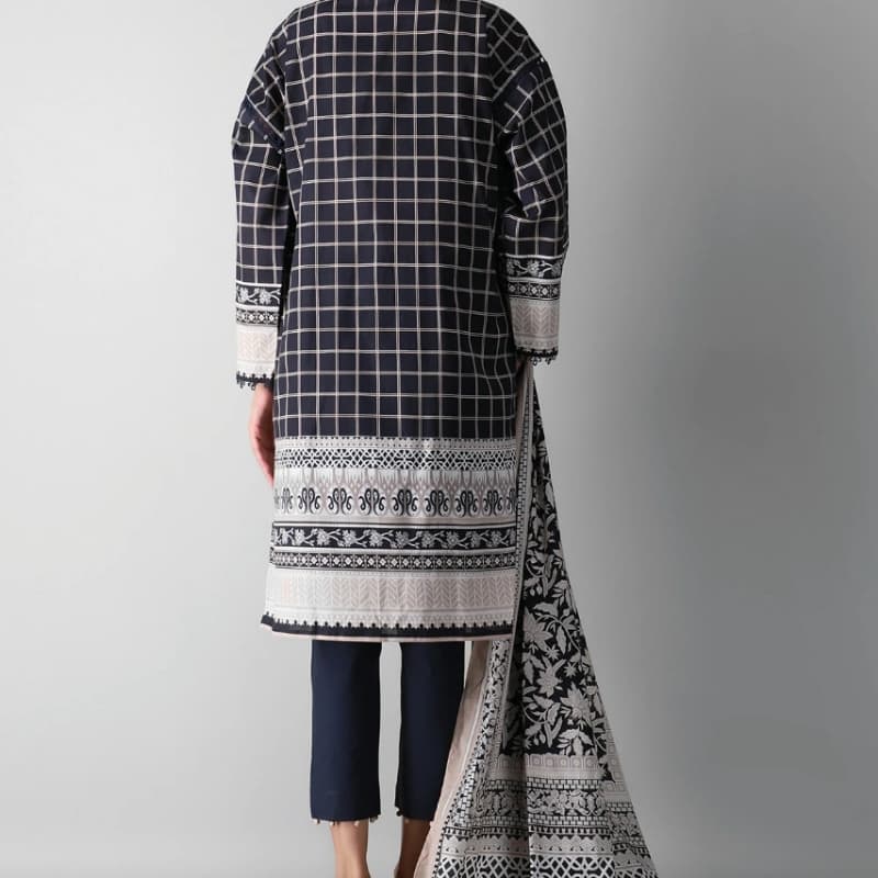 Fabrics 3 Piece Suit

Printed Lawn |Top Bottom Dupatta

A210519A