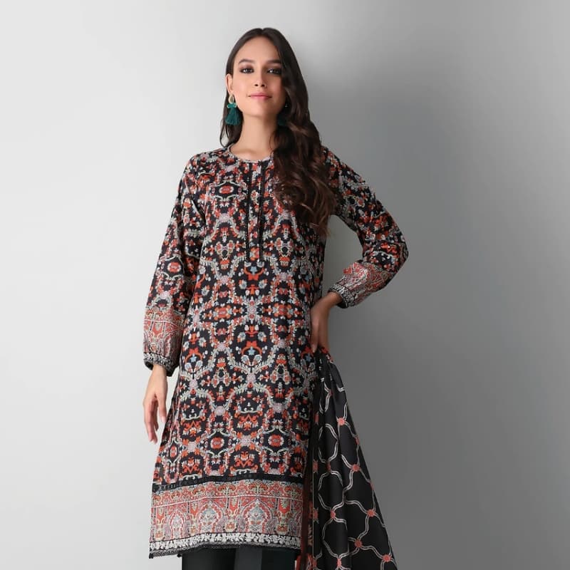 Fabrics 3 Piece Suit

Printed Lawn |Top Bottom Dupatta

A210517A