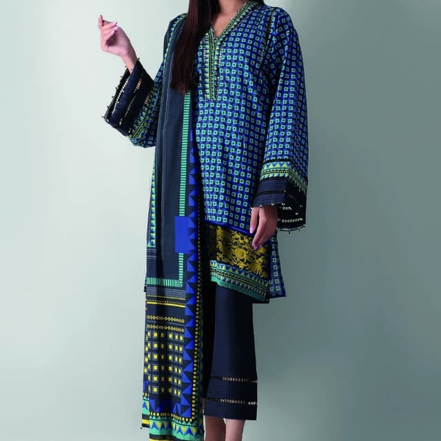 Fabrics 3 Piece Suit

Printed Embroidered Lawn |Top Bottom Dupatta

B21326A