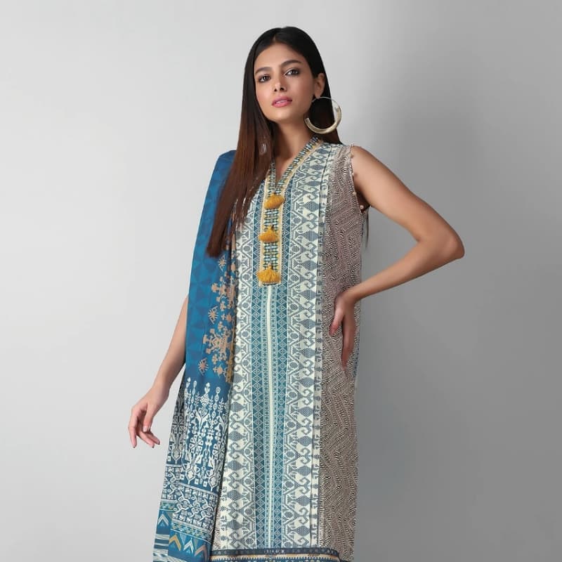 Fabrics 3 Piece Suit

Printed Lawn |Top Bottom Dupatta

A21344A