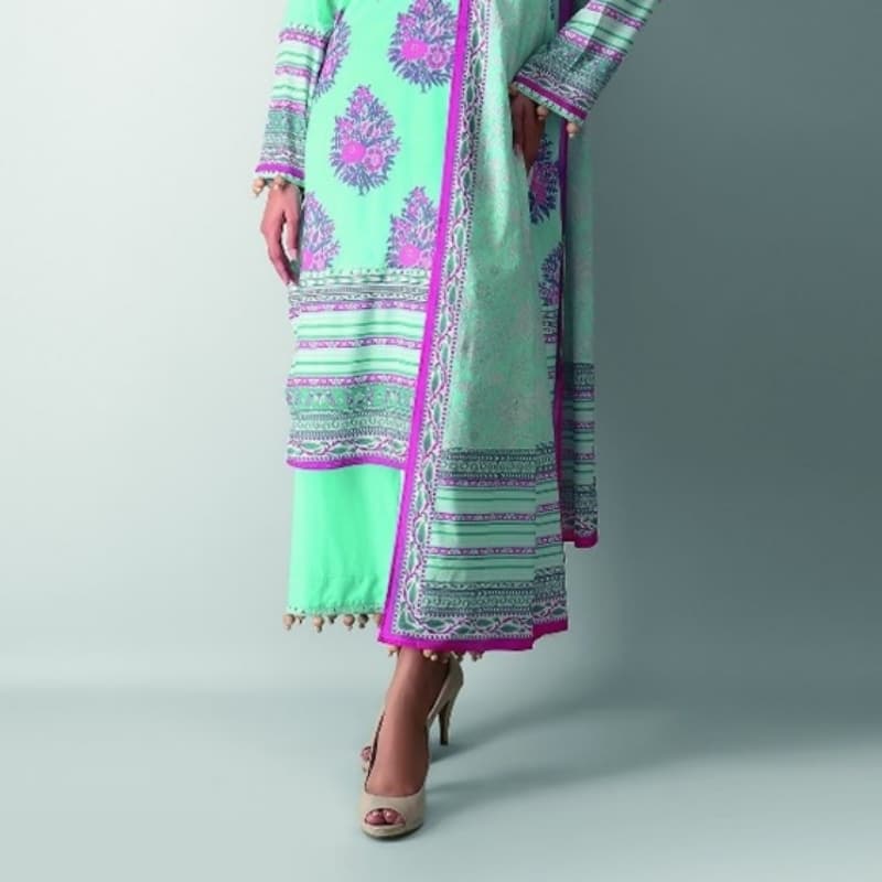 Fabrics 3 Piece Suit

Printed Lawn |Top Bottom Dupatta

A210516A