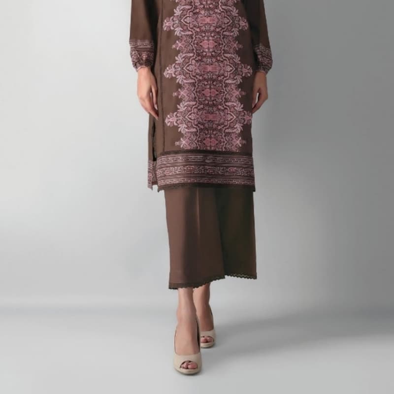 Fabrics 2 Piece

Printed Lawn |Top Bottom J21334 brown