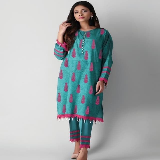 Fabrics 2 Piece

Printed Embroidered Lawn |Top Bottom  I21317A