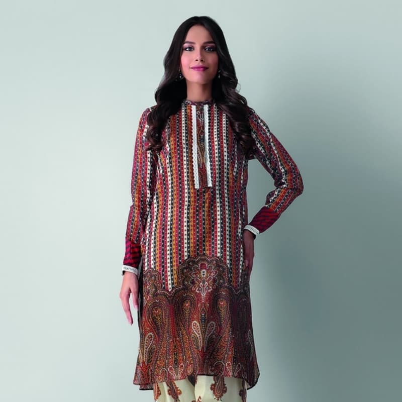 Fabrics 2 Piece

Printed Lawn |Top Bottom

J21333 red