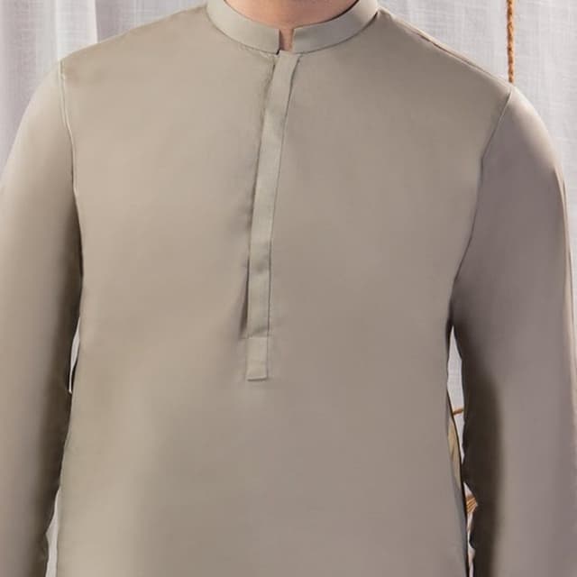 Men plain kameez shalwar.     FB-21-00040 MKS-S-1011-21