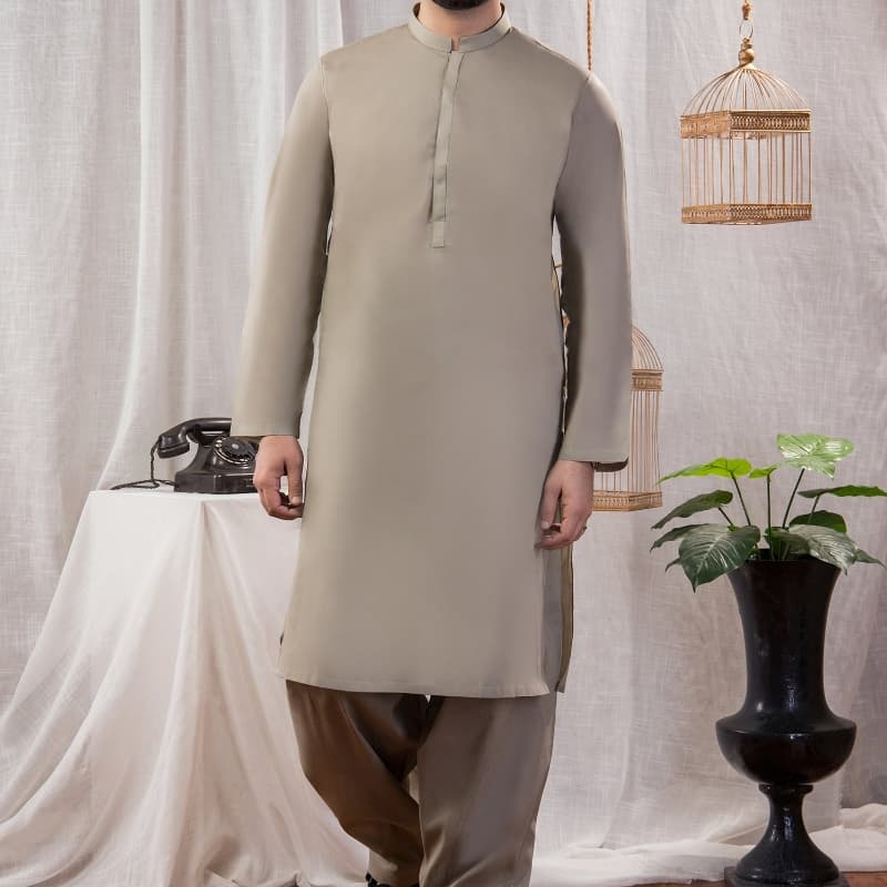 Men plain kameez shalwar.     FB-21-00040 MKS-S-1011-21