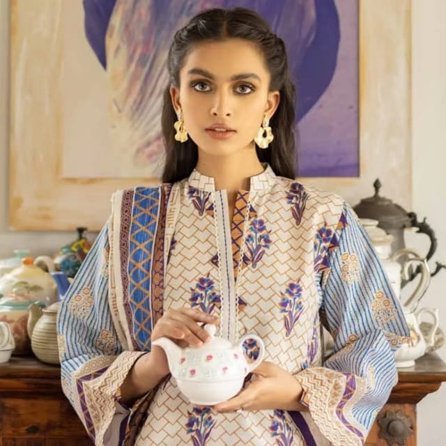 3 Piece Unstitched Lawn Printed Suit CL-1267 B