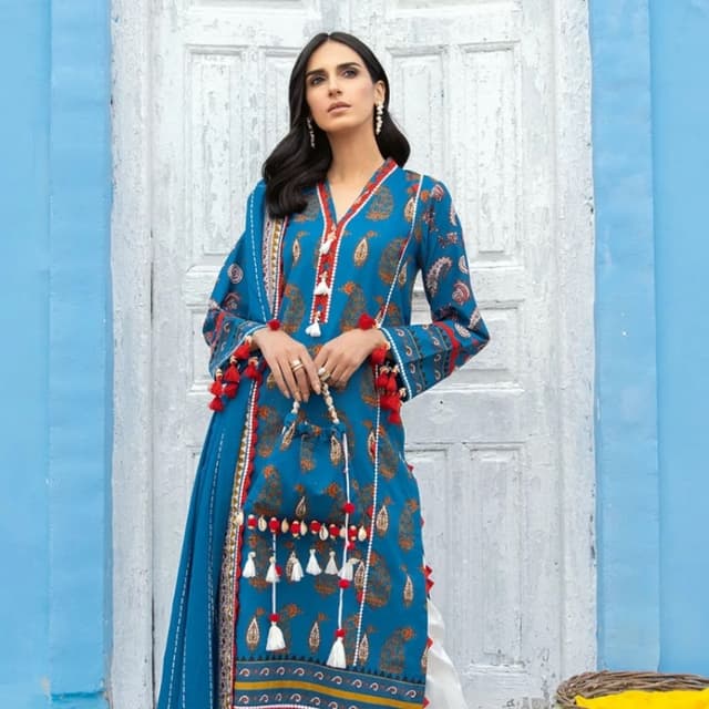 3PC Unstitched Printed Lawn Suit With Printed Lawn Dupatta CL-1255