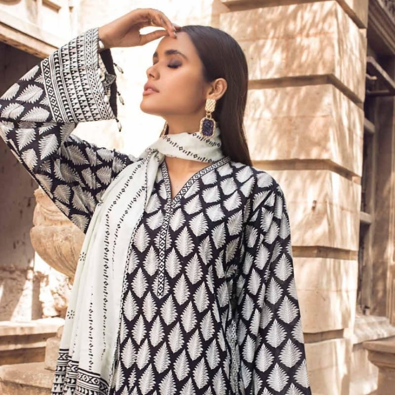 3PC Unstitched Printed Lawn Suit With Lawn Dupatta B-12007